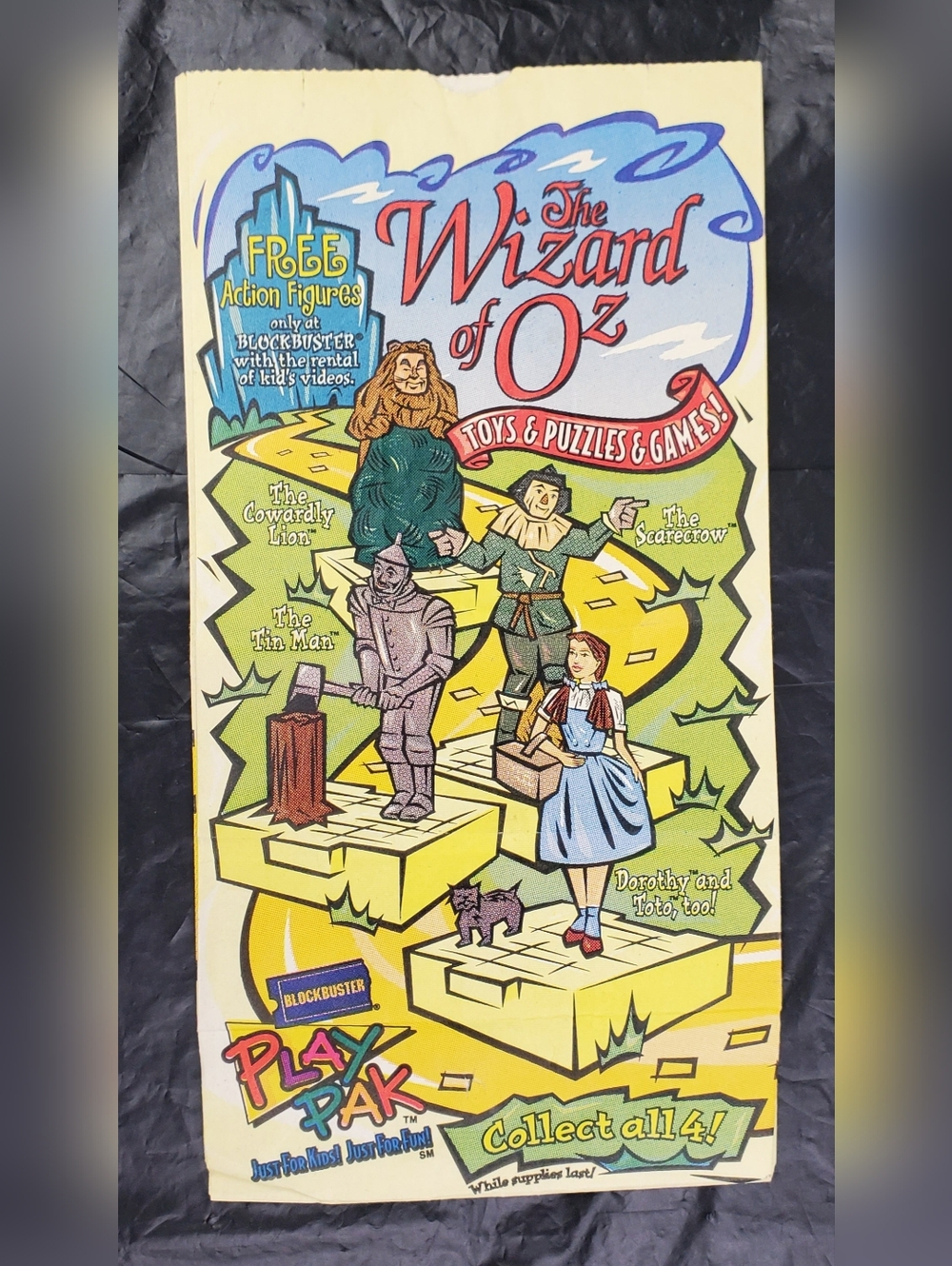 Blockbuster Vintage 1998 Play Pak Wizard of Oz Collector Trvia Paper Bag - GUC